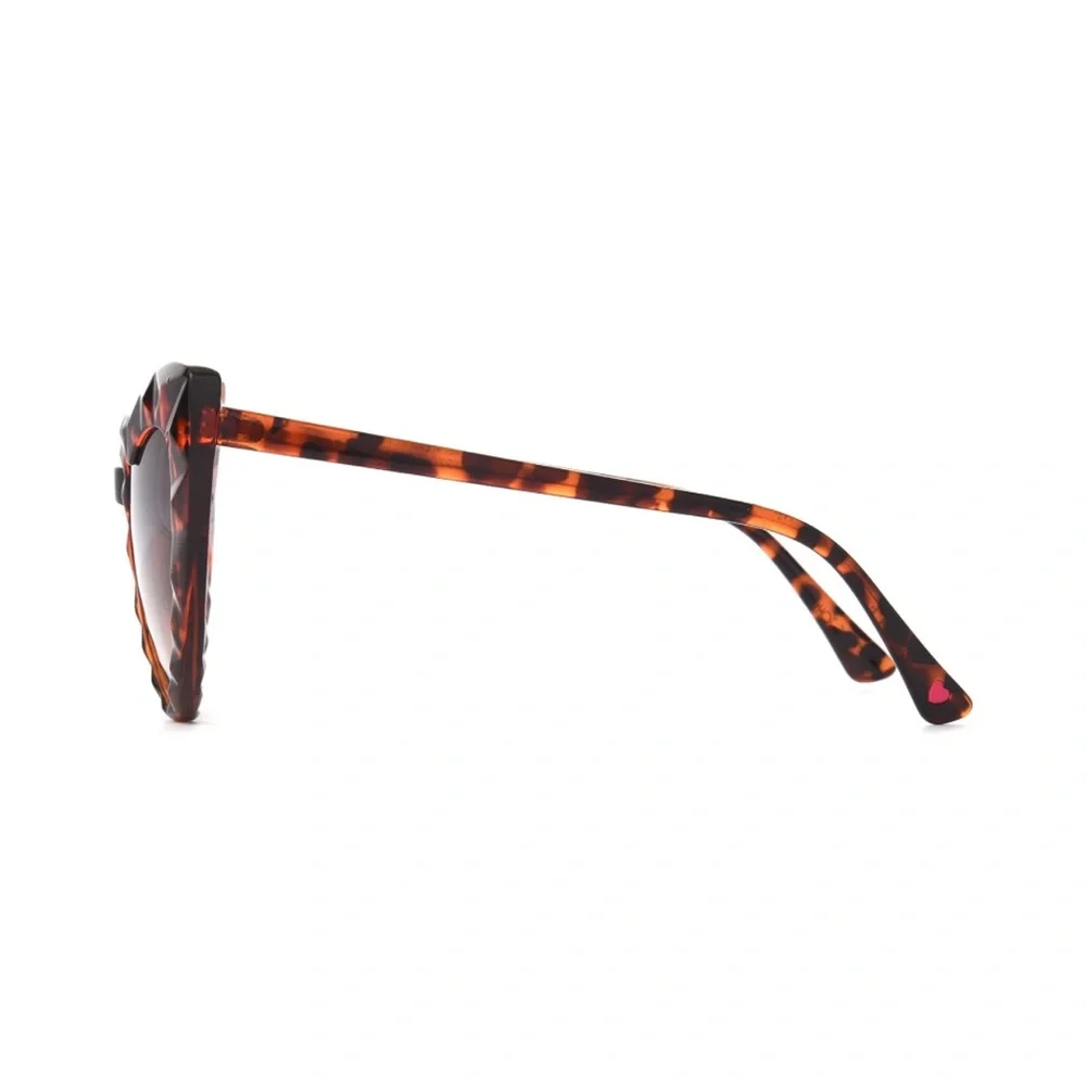 Betsey Johnson Women's Brea Sunglasses Heart - Picture 4 of 5